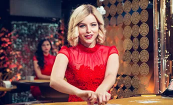 Cài đặt ứng dụng và đăng nhập hoặc đăng ký